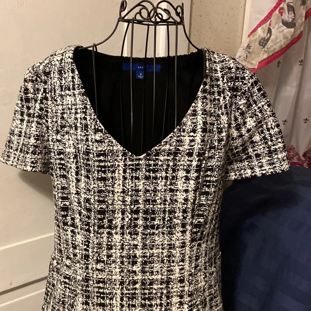 Apt. 9 BLACK & WHITE DRESS - Picture 2 of 8